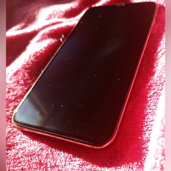 Rose Gold Apple iPhone XS Max 64gb - Picture 3 of 12